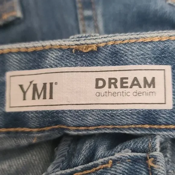 JUNIOR'S SIZE 11 YMI woman's shorts - Picture 10 of 12